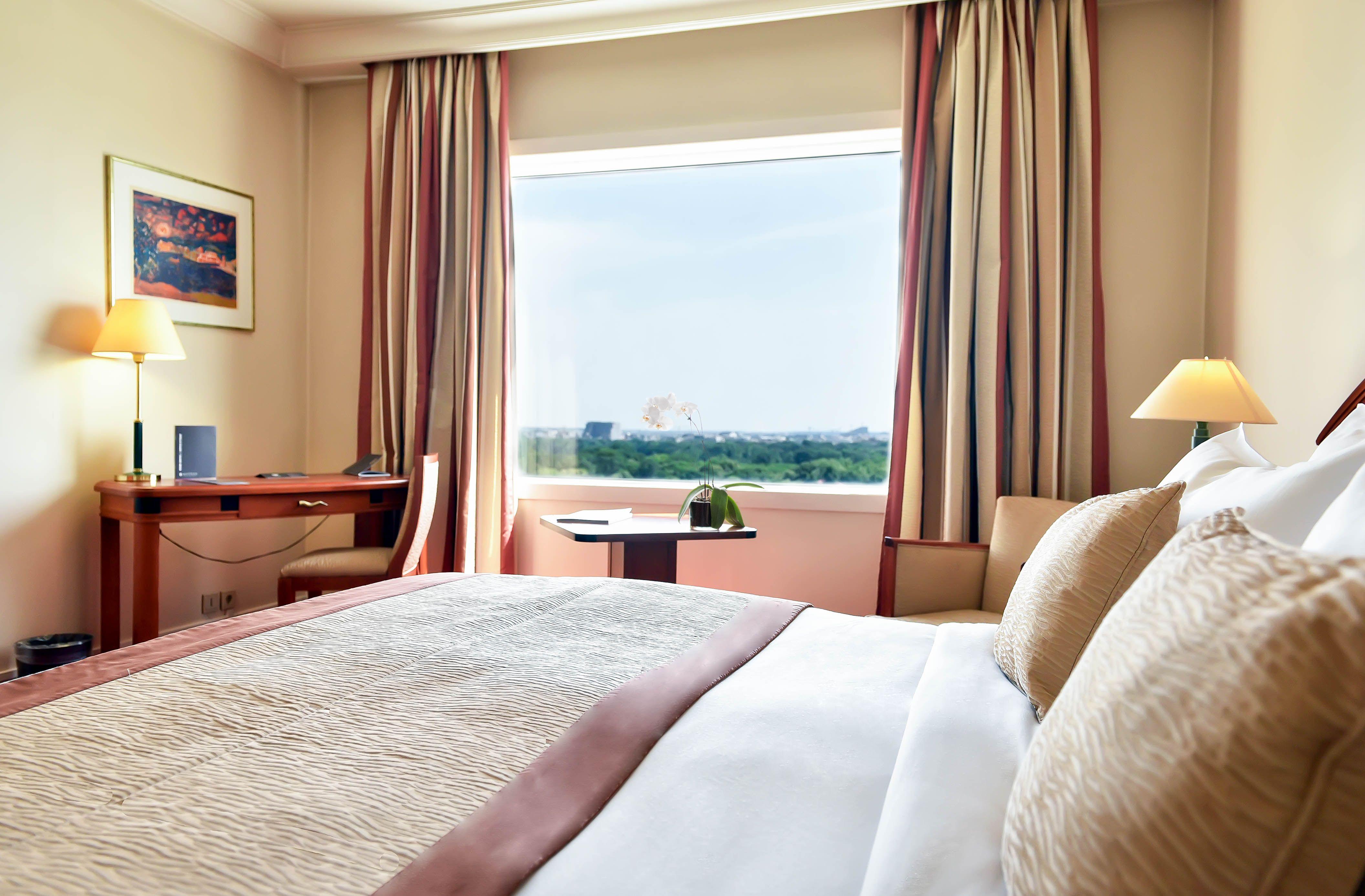 Pullman Bucharest World Trade Center Hotel Exterior foto