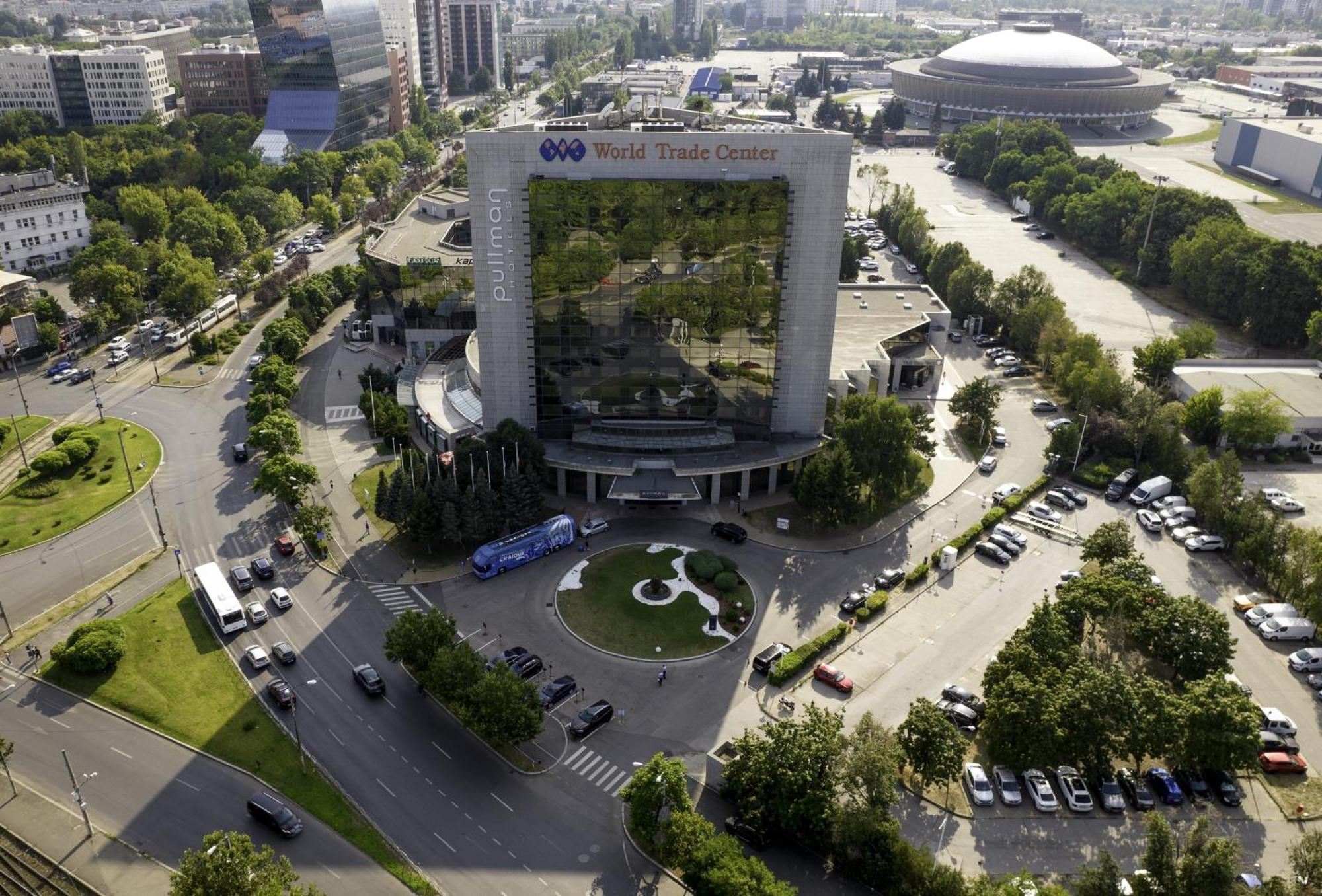 Pullman Bucharest World Trade Center Hotel Exterior foto